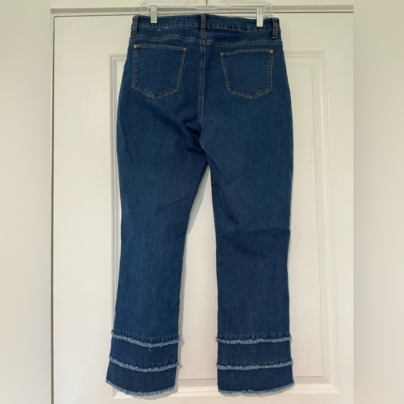 Chico’s Girlfriend Fringed Ankle Flare Jeans size 10 - Picture 2 of 3